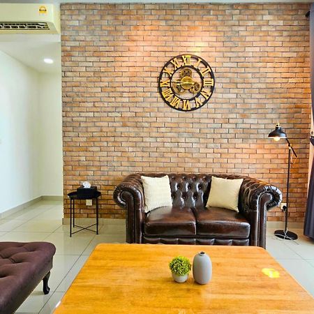 Conezion Near Ioi City Mall, Maeps Serdang, Putrajaya By Cloud Host Exterior foto