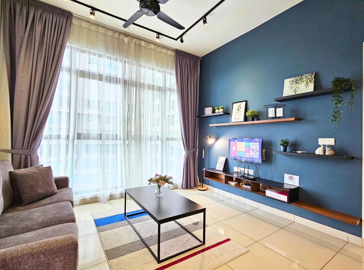 Conezion Near Ioi City Mall, Maeps Serdang, Putrajaya By Cloud Host Exterior foto