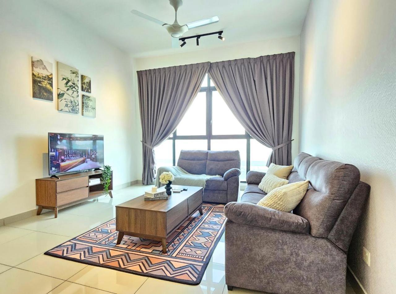 Conezion Near Ioi City Mall, Maeps Serdang, Putrajaya By Cloud Host Exterior foto