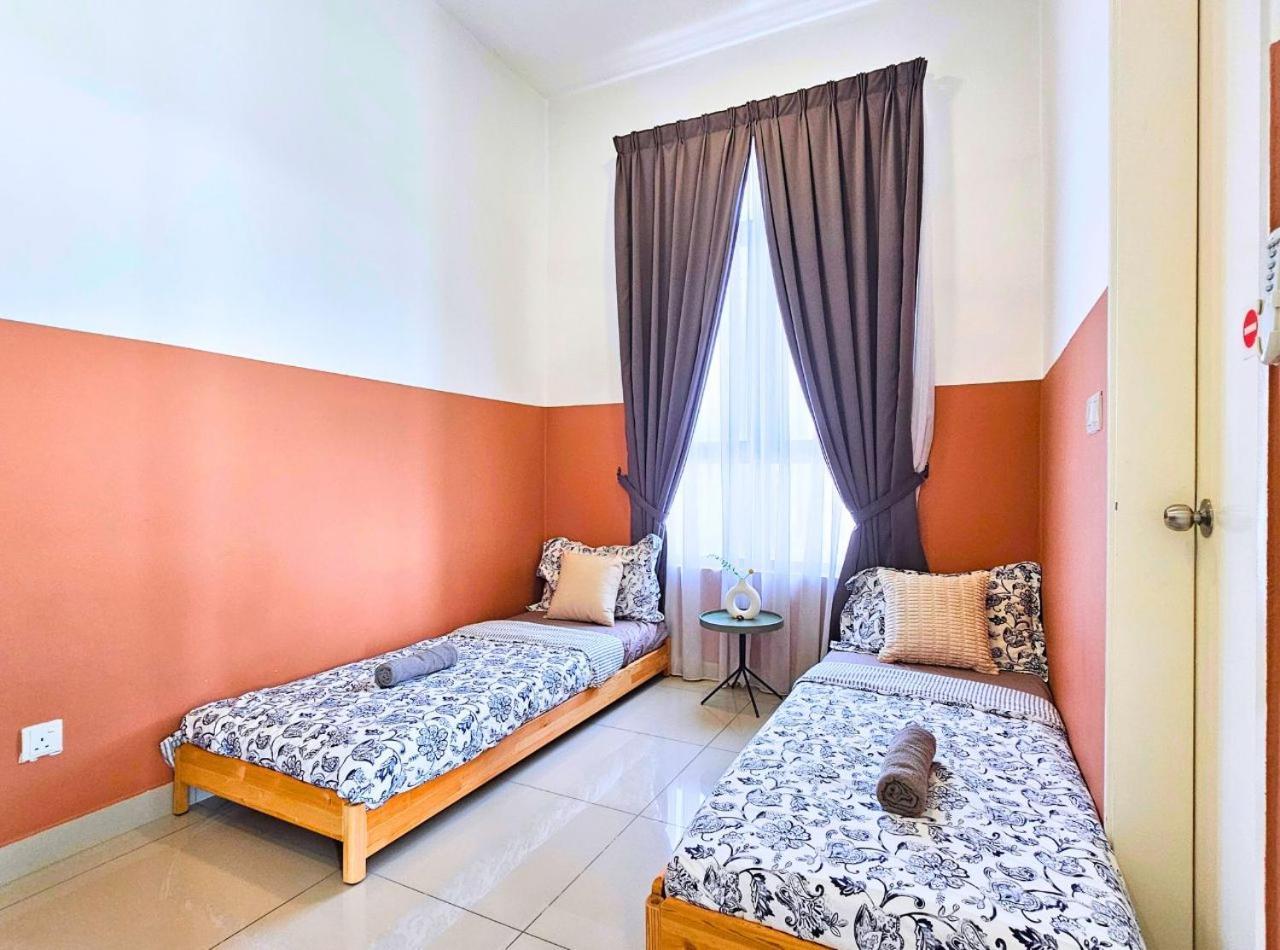 Conezion Near Ioi City Mall, Maeps Serdang, Putrajaya By Cloud Host Exterior foto