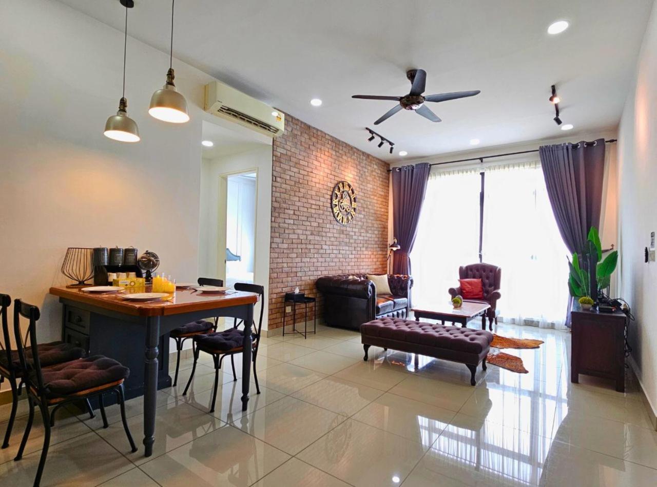 Conezion Near Ioi City Mall, Maeps Serdang, Putrajaya By Cloud Host Exterior foto